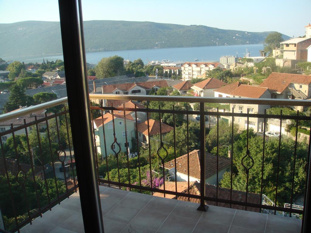 Apartments Ploski Herceg Novi Exteriör bild